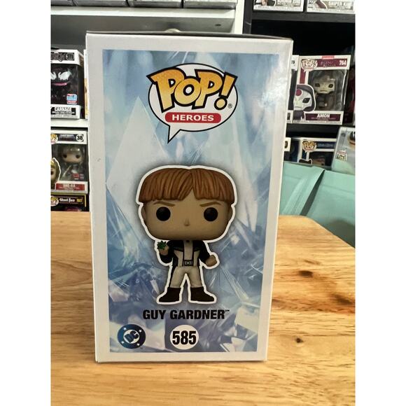 NEW IN HAND Guy Gardner Superman Funko Pop #585 Movies DC Comics Green Lantern - Picture 2 of 6